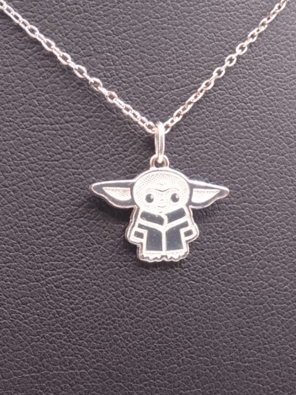 925 Sterling Silver Grogu Star Wars Pendant Necklace Disney Lucas Films Ltd. - Picture 5 of 13